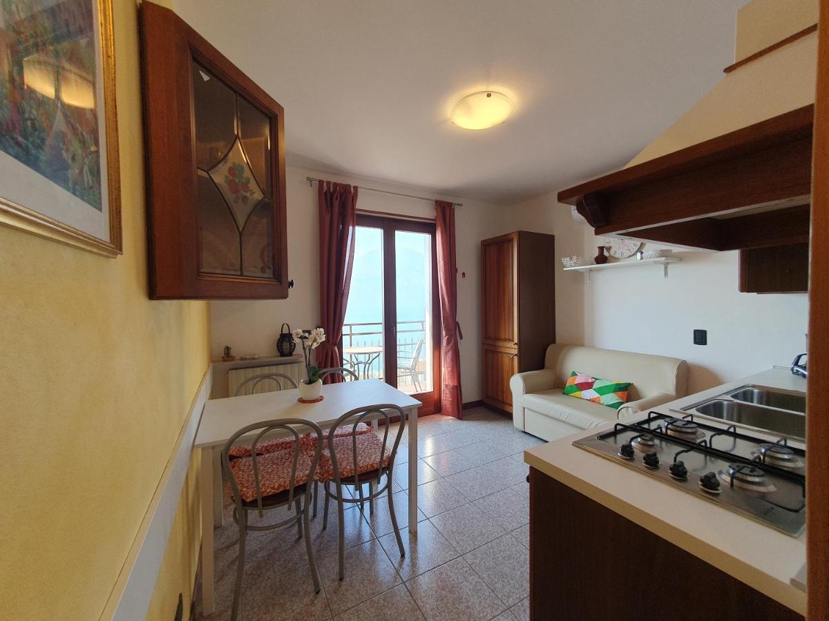 Casa Valenti Apartment Brenzone sul Garda Exterior photo